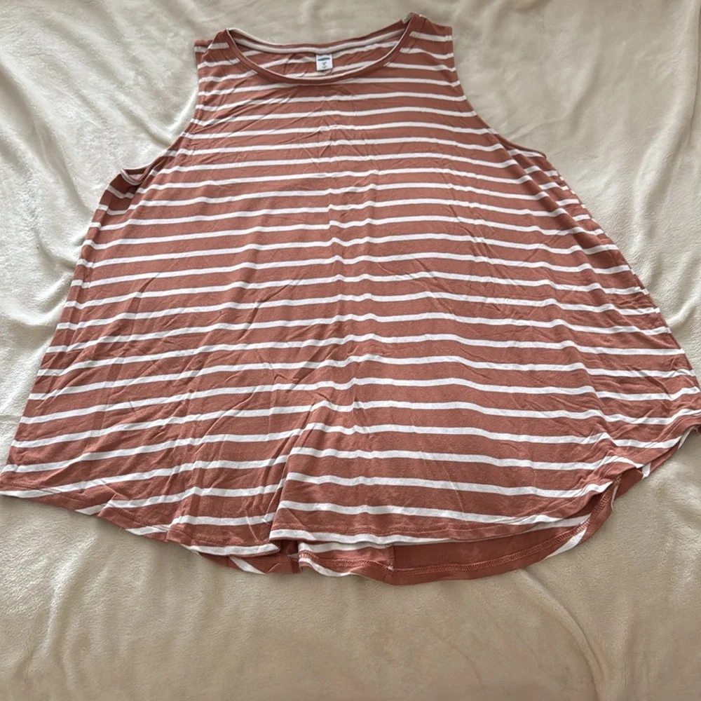 BUNDLE!! Old Navy Striped Tank Tops - Black and Mauve - Picture 2 of 5
